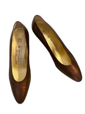 Bruno Magli Dark Brown Embossed Leather Heels Size 8AA